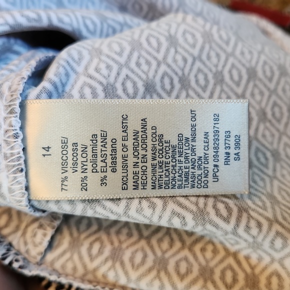 Rafaella Comfort Black and White Bermuda Shorts - Picture 5 of 7